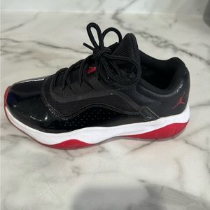 Kids Jordan 11 CMFT low basketball shoes